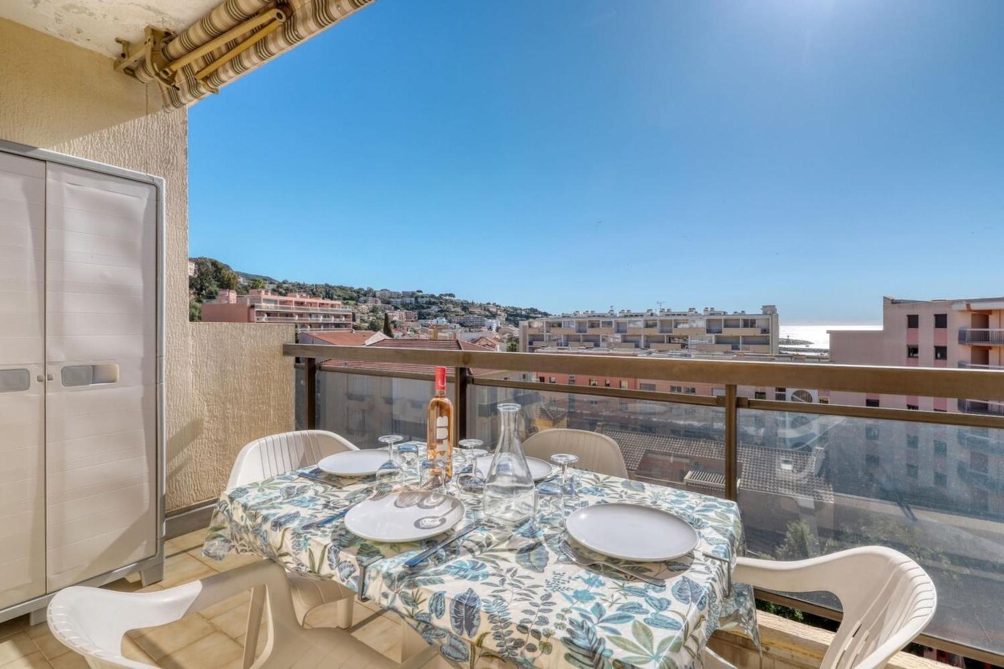 T2 200M From Lavandou Beach Classified 3 Le Lavandou Exterior photo